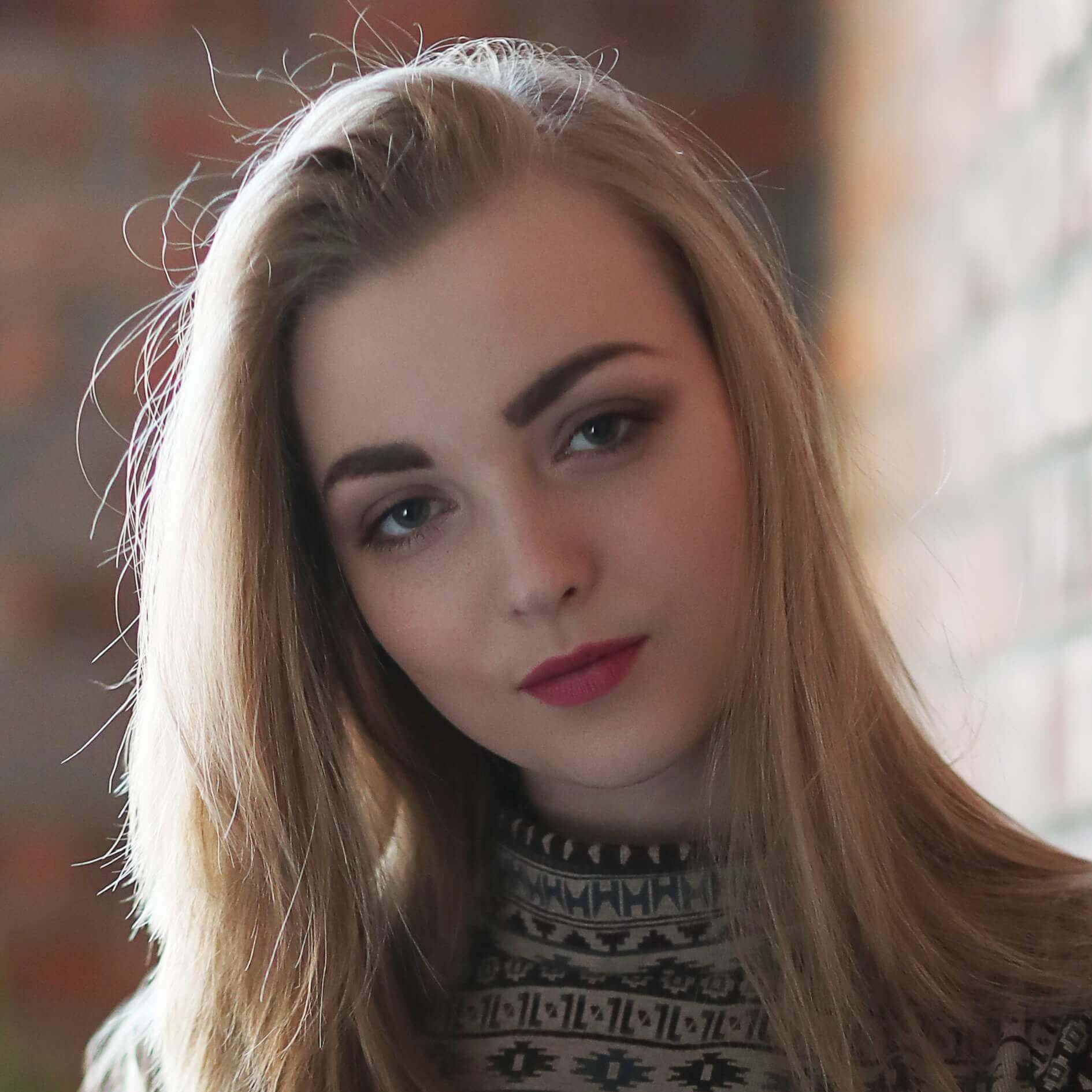 woman LEKTAVD